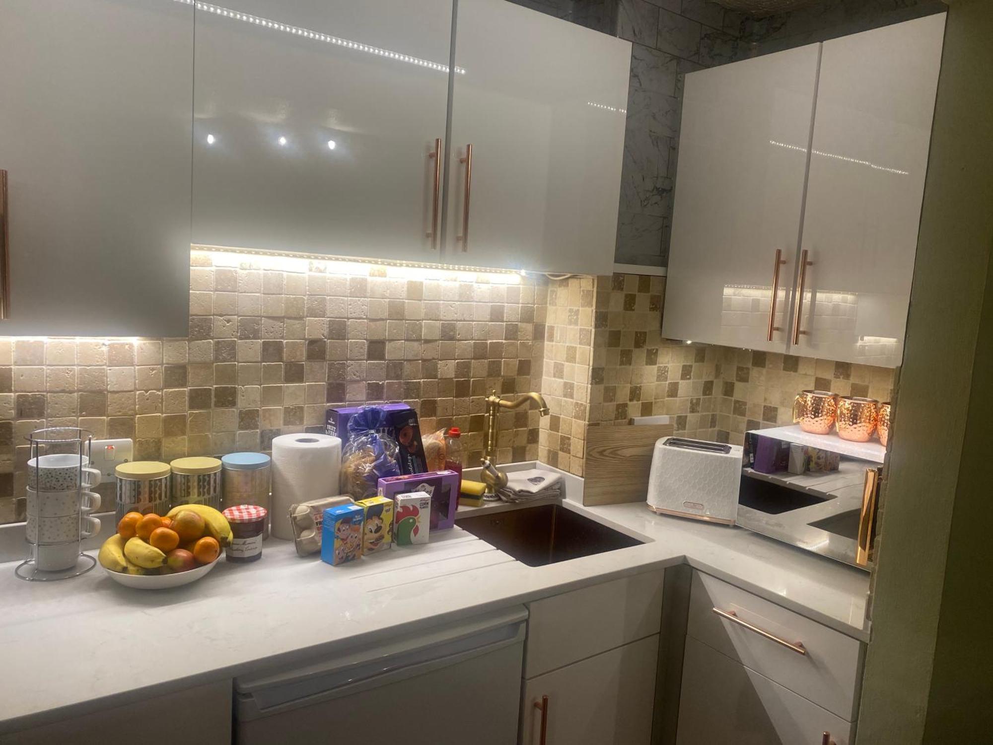 Quiet Lower Floor 2 Bed City Apartment With Private Patio Garden Bath Exterior photo
