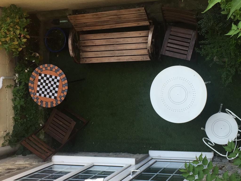 Quiet Lower Floor 2 Bed City Apartment With Private Patio Garden Bath Exterior photo